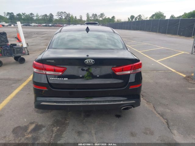 5XXGT4L38KG283588 KIA Optima Lx
