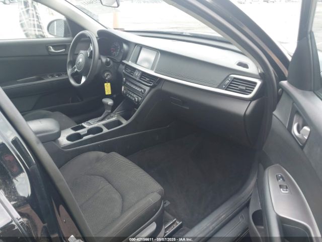 5XXGT4L38KG283588 KIA Optima Lx
