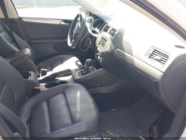 3VWDB7AJ0JM207494 Volkswagen Jetta 1.4t Se/1.4t Wolfsburg Edition