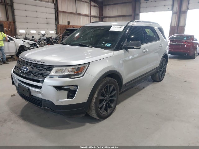 Ford EXPLORER XLT 2018 1FM5K8D82JGC46941 Image 2