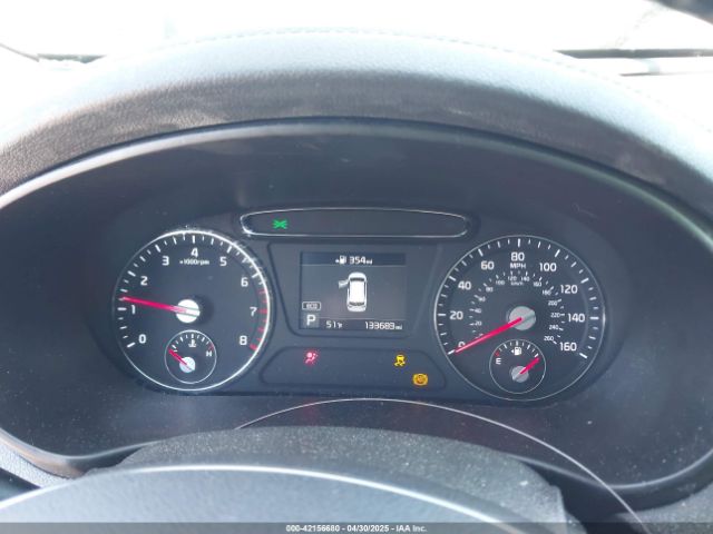 5XYPG4A50KG470876 KIA Sorento 3.3l Lx