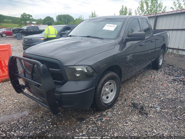 1C6RR6FG9NS222835 RAM 1500 Classic Tradesman  4x2 6'4 Box