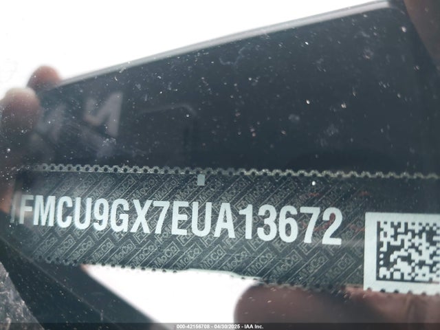 1FMCU9GX7EUA13672 Ford ESCAPE SE