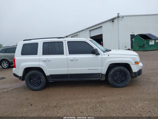 1C4NJPBA1GD547010 Jeep Patriot Sport