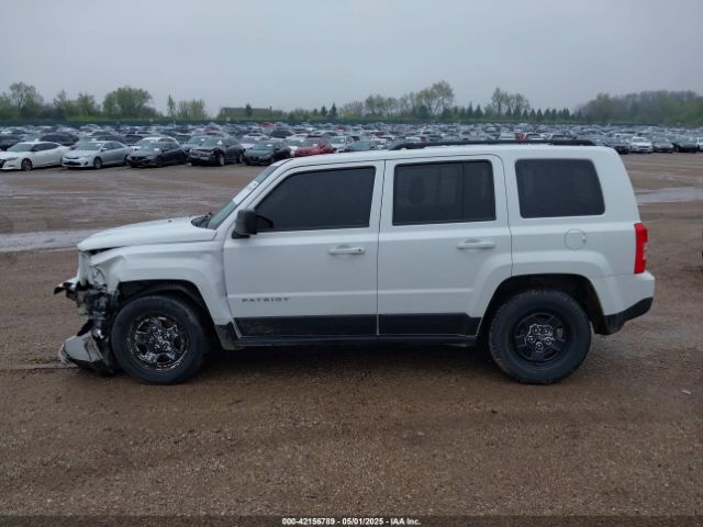 1C4NJPBA1GD547010 Jeep Patriot Sport