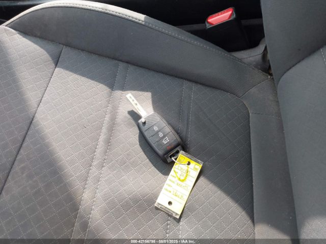 5XYPG4A30KG560480 KIA Sorento 2.4l Lx