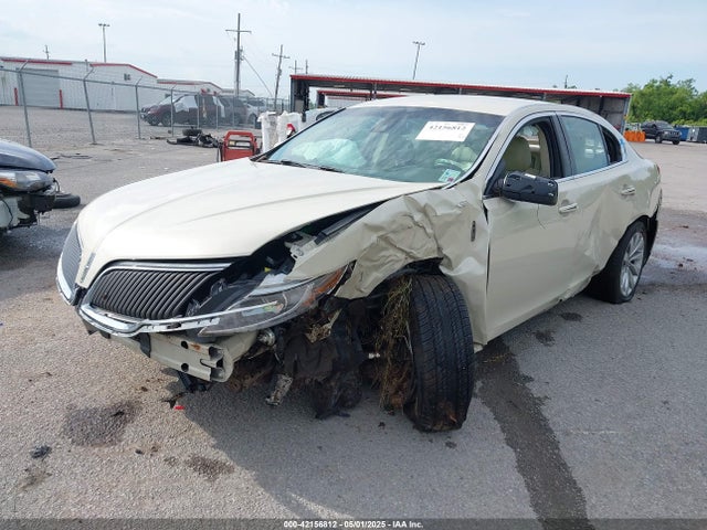 Lincoln MKS 2014 1LNHL9DK3EG601794 Image 2