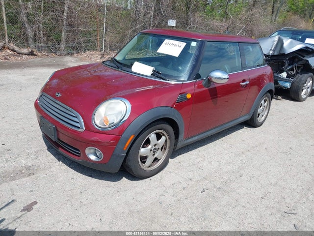 2008 MINI COOPER WMWMF33508TU65961 Photo 1