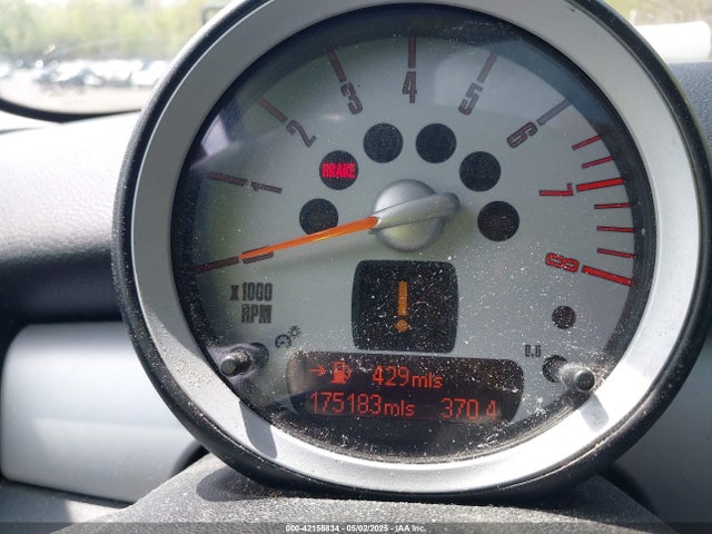 2008 MINI COOPER WMWMF33508TU65961 Photo 6