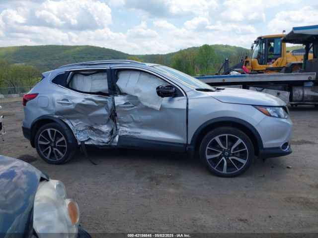 JN1BJ1CR5JW210830 Nissan Rogue Sport Sl