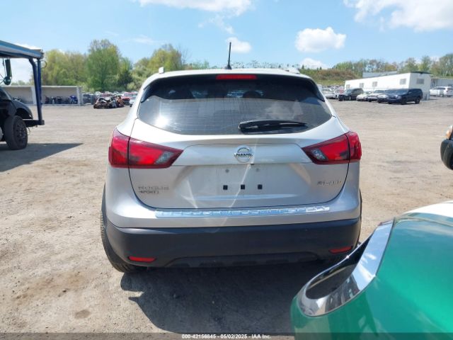 JN1BJ1CR5JW210830 Nissan Rogue Sport Sl