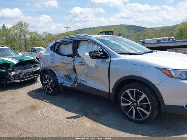 JN1BJ1CR5JW210830 Nissan Rogue Sport Sl