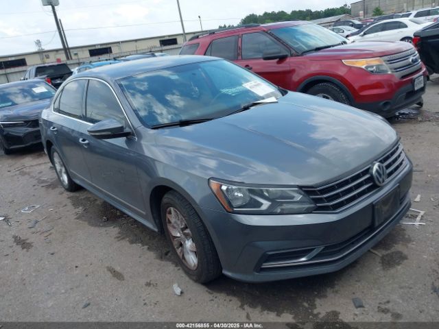 2017 VOLKSWAGEN PASSAT 1VWAT7A31HC073446