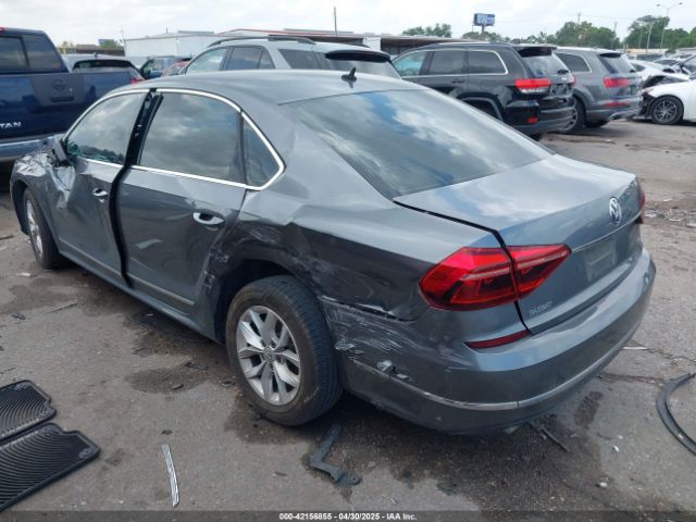 2017 VOLKSWAGEN PASSAT 1VWAT7A31HC073446 Photo 2