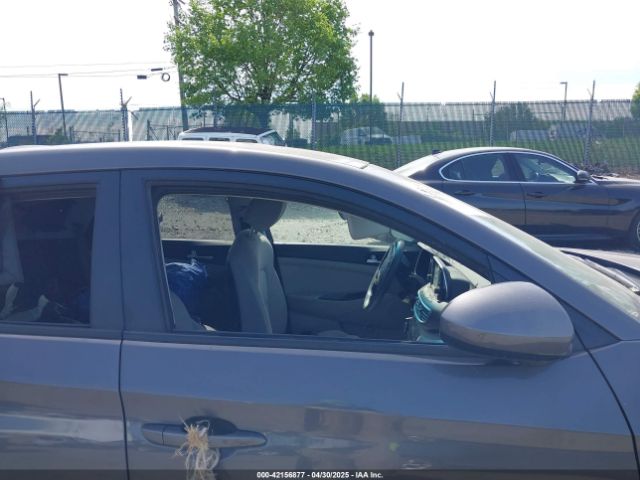 KM8J2CA49MU390950 Hyundai TUCSON SE