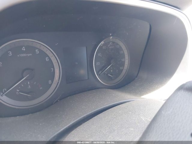 KM8J2CA49MU390950 Hyundai TUCSON SE