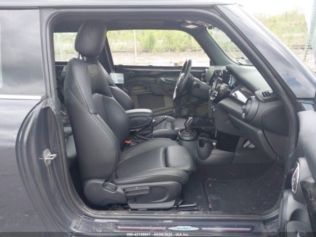 2021 MINI HARDTOP WMWXR9C00M2P18238 Photo 4