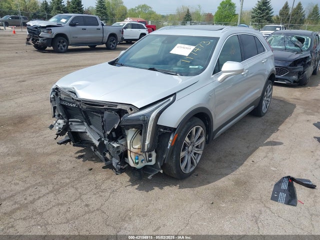 2019 CADILLAC XT4 1GYFZDR42KF117473 Photo 1