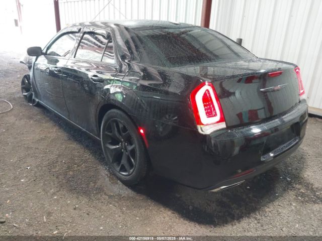 2021 CHRYSLER 300 2C3CCABG0MH554276 Photo 2
