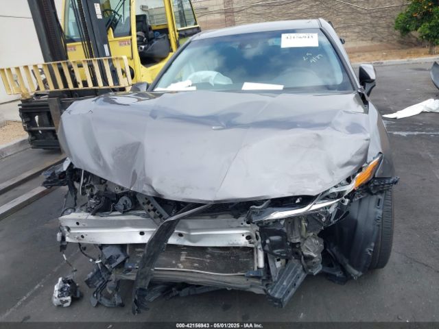 4T1B11HK1JU631928 Toyota CAMRY LE