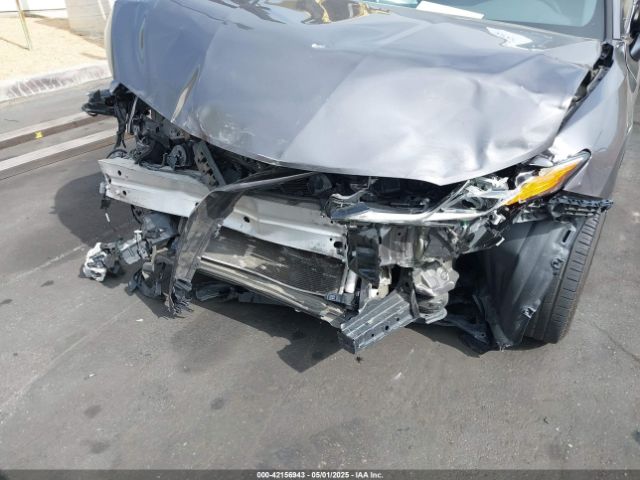 4T1B11HK1JU631928 Toyota CAMRY LE