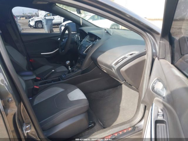 2017 FORD FOCUS ST 1FADP3L93HL230589 Photo 4