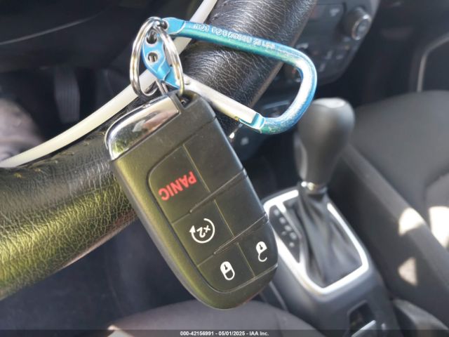 2018 JEEP RENEGADE ZACCJBBBXJPJ11331 Photo 10