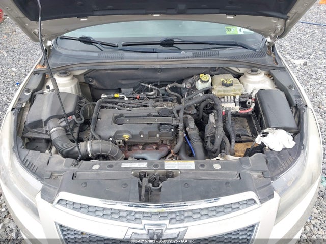 1G1PC5SB8E7481026 Chevrolet Cruze 1lt Auto