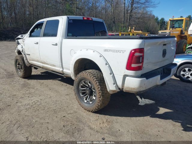 2022 RAM 2500 3C6UR5DL9NG169775 Photo 2