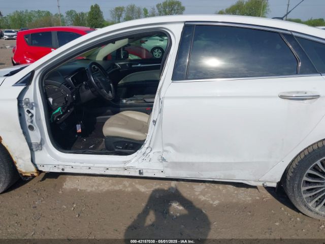 3FA6P0RU2JR246812 Ford Fusion Hybrid Titanium