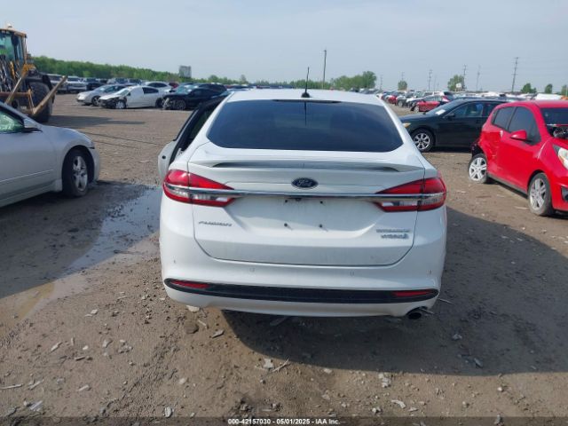 3FA6P0RU2JR246812 Ford Fusion Hybrid Titanium
