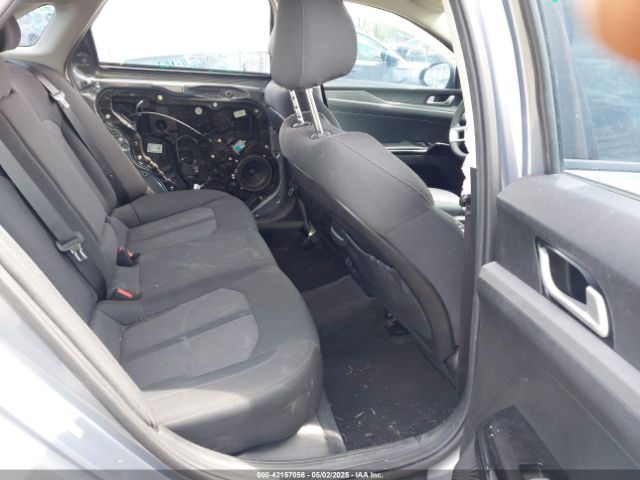 5XXG14J21NG122942 KIA K5 LXS