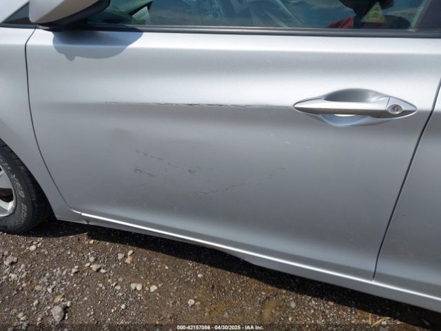 KMHDH4AE8EU172798 Hyundai ELANTRA SE