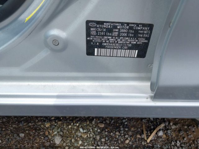 KMHDH4AE8EU172798 Hyundai ELANTRA SE