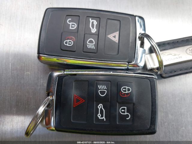 SALRT2RV1JA075819 Land Rover Discovery Hse Luxury