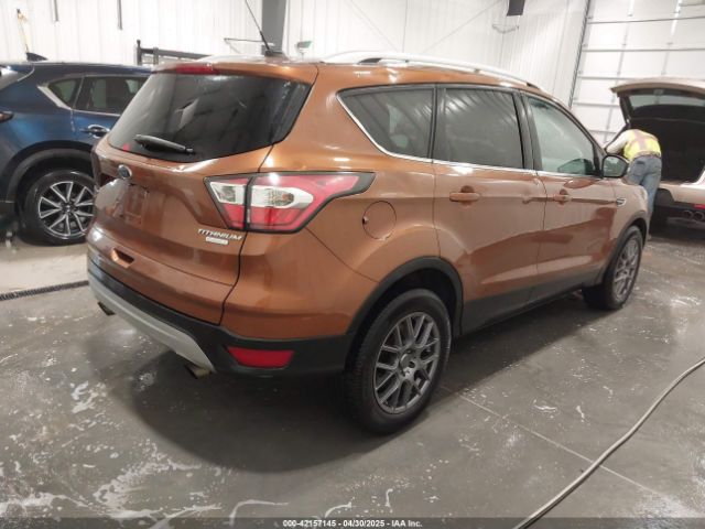 1FMCU0J95HUA38807 Ford Escape Titanium