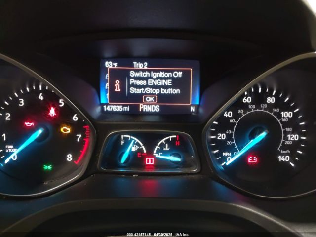 1FMCU0J95HUA38807 Ford Escape Titanium