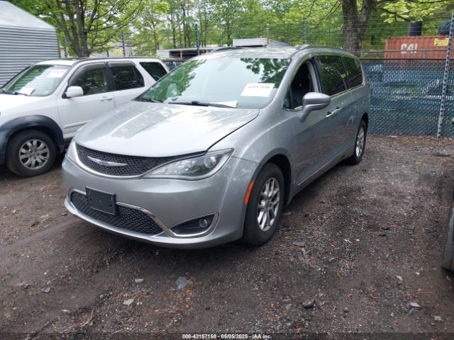 2C4RC1BG9LR275908 Chrysler Pacifica Touring L