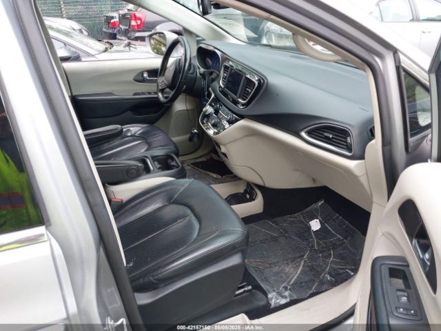 2C4RC1BG9LR275908 Chrysler Pacifica Touring L