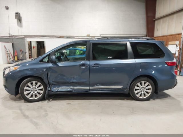5TDJZ3DC3HS157207 Toyota Sienna Le 7 Passenger