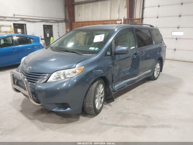5TDJZ3DC3HS157207 Toyota Sienna Le 7 Passenger
