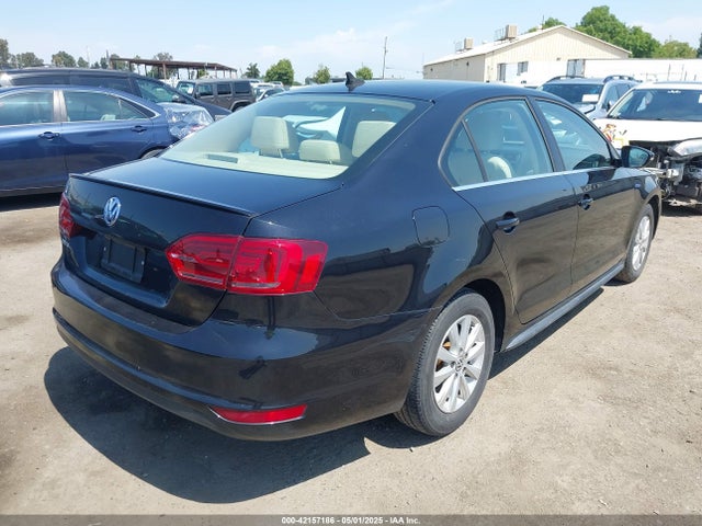 3VW637AJ6EM224814 Volkswagen 2014