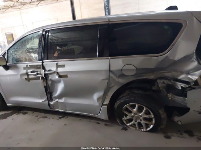 2C4RC1CG6PR549246 Chrysler Voyager Lx