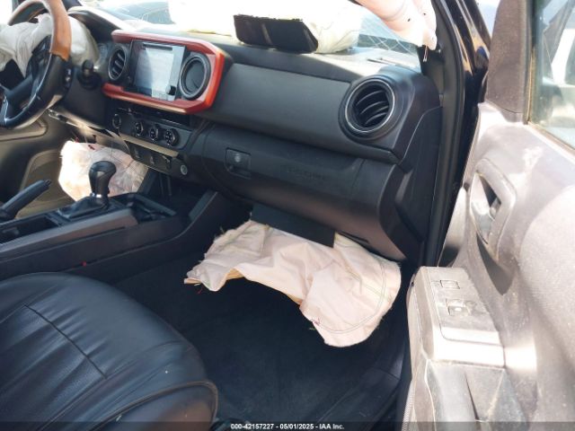 5TFAZ5CNXHX048879 Toyota Tacoma Trd Sport