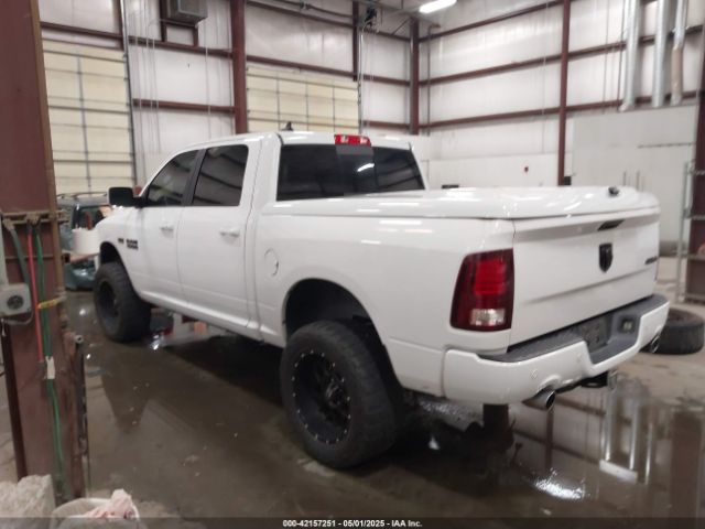 2017 RAM 1500 1C6RR7MT8HS837693 Photo 2