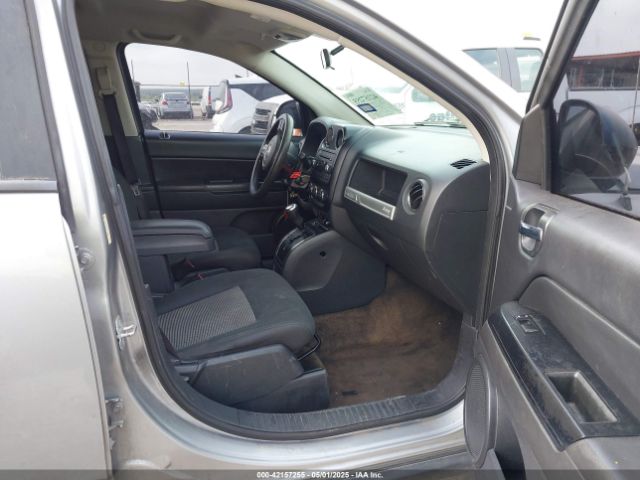 1C4NJCBA6ED774411 Jeep Compass Sport