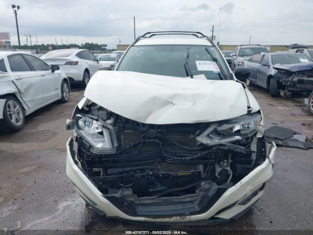 5N1AT2MT8JC743979 Nissan ROGUE SV