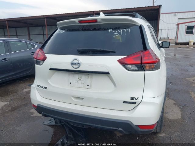 5N1AT2MT8JC743979 Nissan ROGUE SV