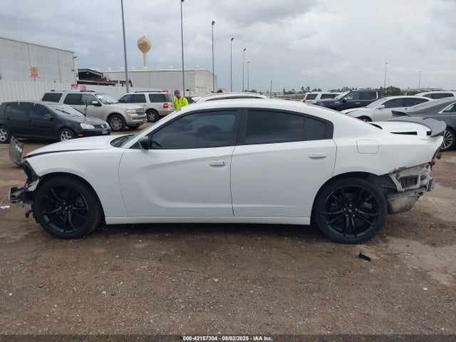 Dodge Charger 2018 2C3CDXBG7JH135661 Image 14