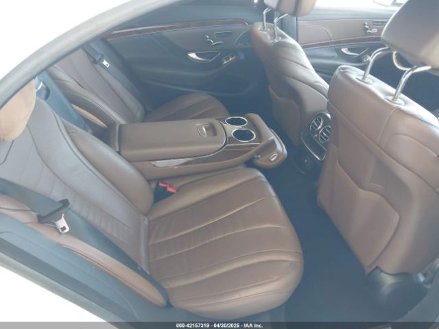 WDDUG8CB6FA102310 Mercedes-Benz S 550